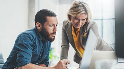 eksperci doradzają w biurze